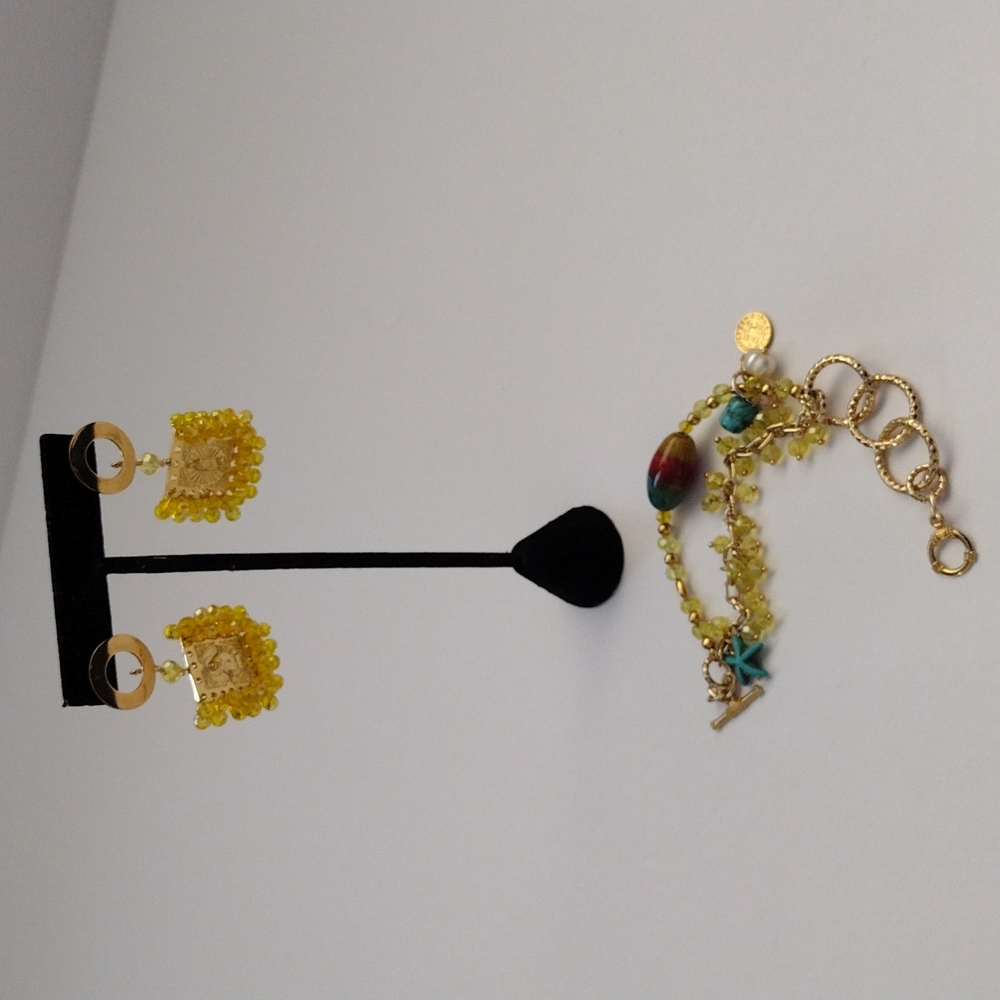 Yellow and blue bracelet and earrings.